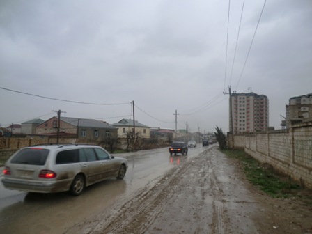 Mehdiabadda yol adına rəzalət...