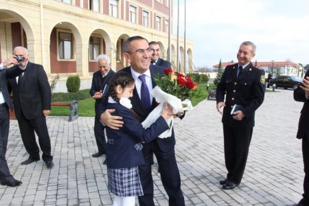 Şəmkirin icra başçısı köhnə ənənələrini unutmayıb...