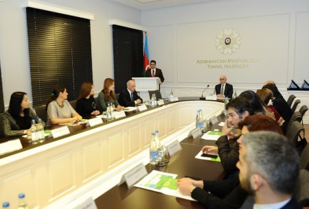 Azercell Təhsil Nazirliyi ilə anlaşma memorandumu imzaladı Azercell Təhsil Nazirliyi ilə anlaşma memorandumu imzaladı