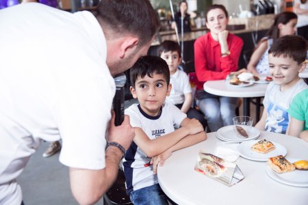 Uşaqlar Azercell ilə balaca şahzadənin sehrli aləminə səyahət etdilər