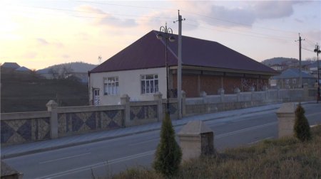 Gədəbəyin icra başçısı “Müsibəti-Fəxrəddin”i yenidən “yazır”