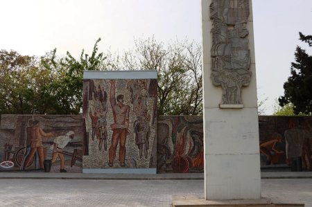 Bakıda mozaikaların bərpası davam edir
